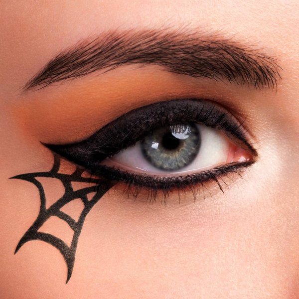 Макияж глаз на Хэллоуин