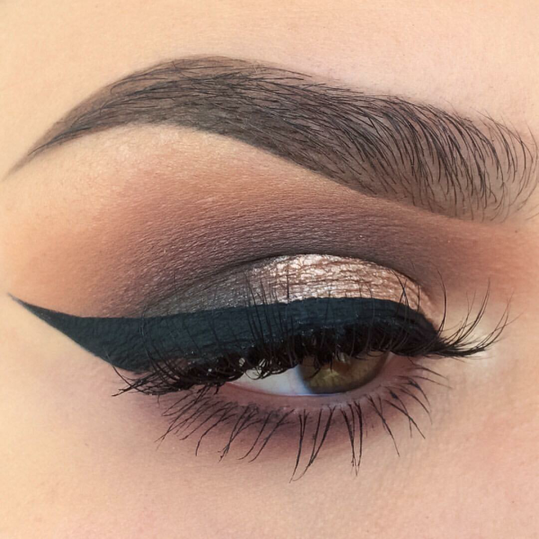 Стрелки на глазах