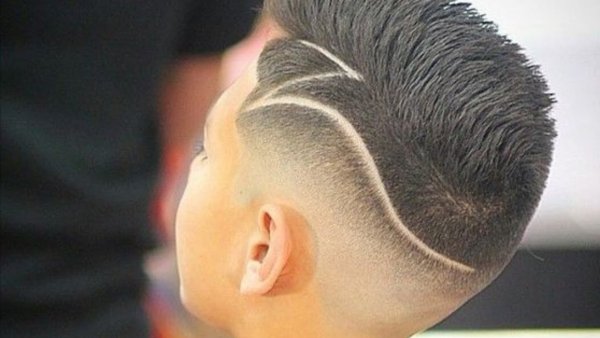 Причёска с молнией с боку