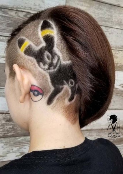 Стрижки с выбритым рисунком женские