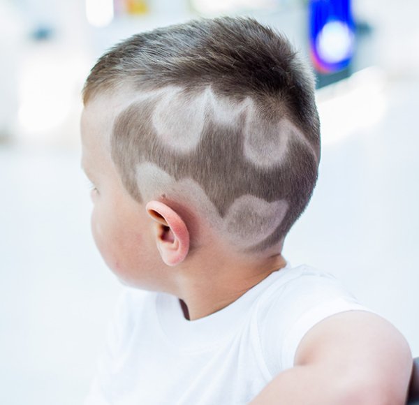 Стрижка с паутинкой для мальчика