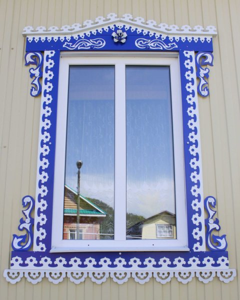 Оконные узорные наличники