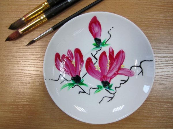Рисование на тарелках