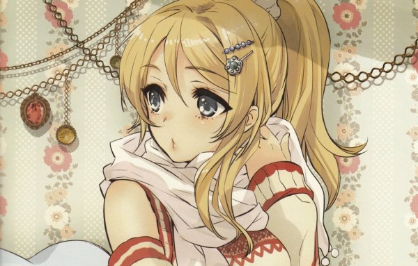 Аниме девушка с заколкой