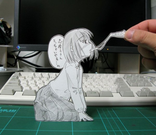 Картонный аниме персонаж