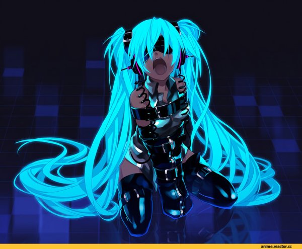 Безумная Хацунэ Мику