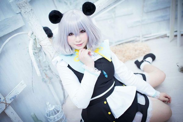 Назрин Тохо косплей