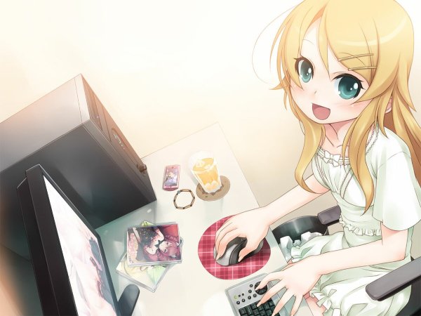Аниме девушка за компьютером