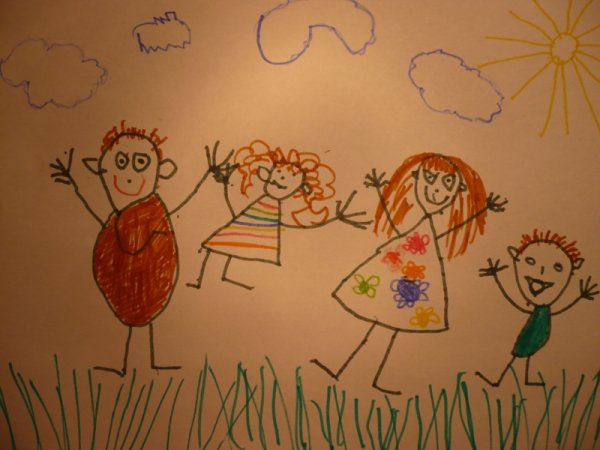 Рисунок семьи детский