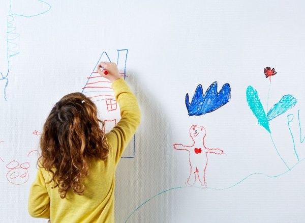 Обои на стену в детскую комнату