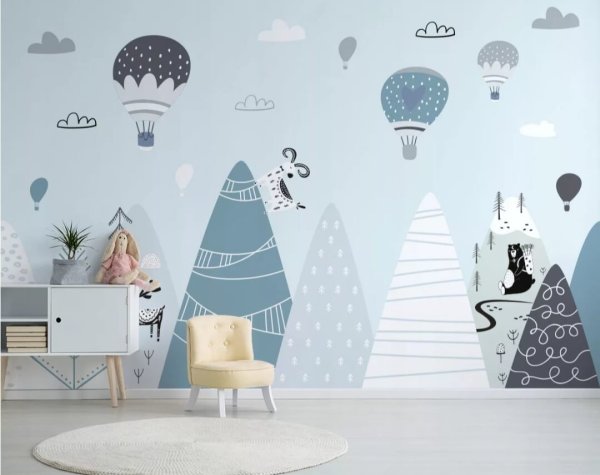 Ребенок рисует на стене