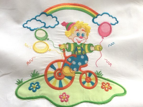 Детское постельное белье s vishivkoy