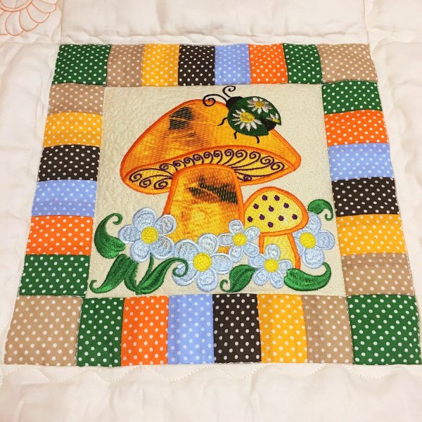 Лоскутное одеяло для малыша