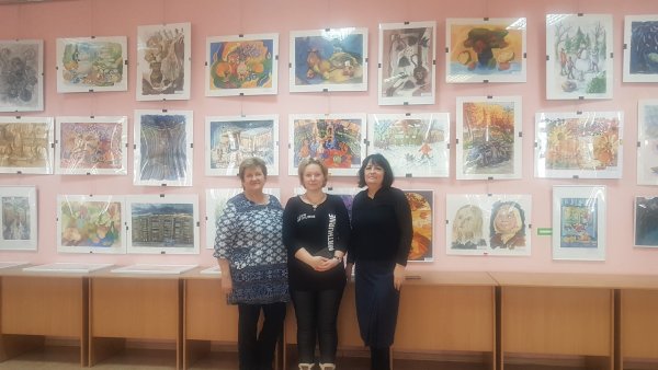 Выставка работ художественного отделения