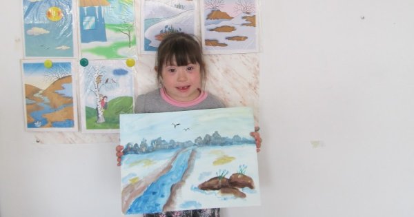 Выставка рисунков весенний Вернисаж