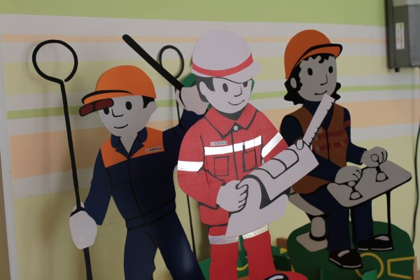 Аллея профессий в детском саду