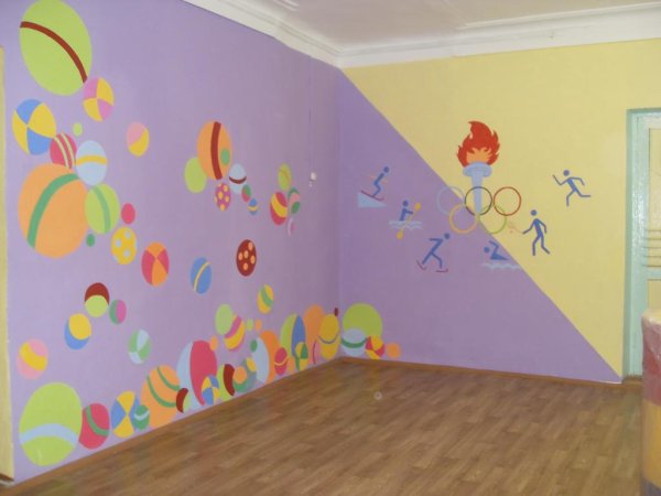 Стены в детском саду