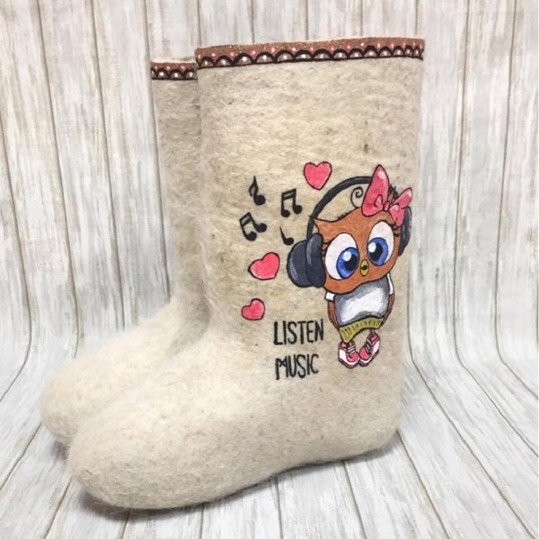 Разрисовать валенки