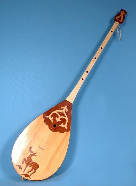 Домра и домбра