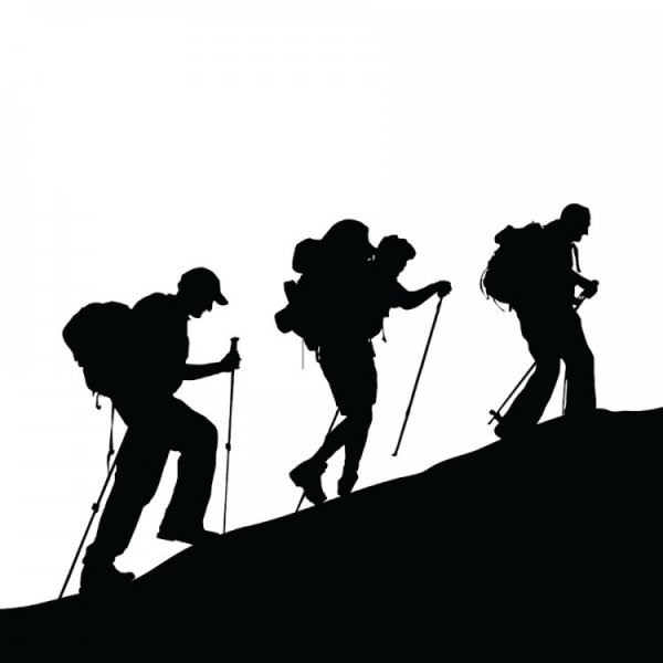 Турист с рюкзаком силуэт векторный