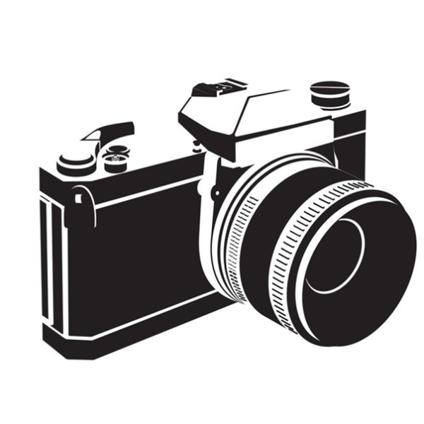 Фотокамера на белом фоне