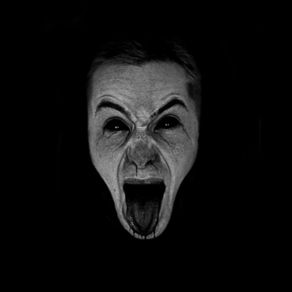 Улыбка кота из Алисы в стране чудес