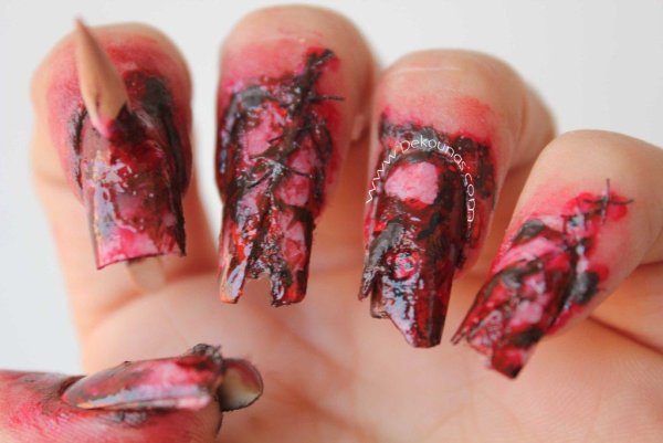 Ужасные ногти