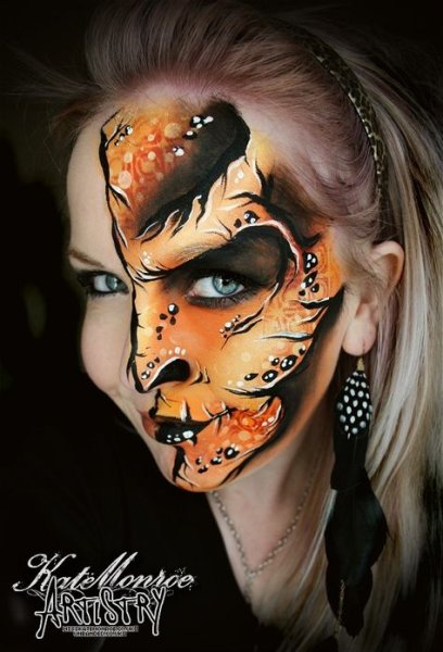 Раскрашенные лица на Хэллоуин