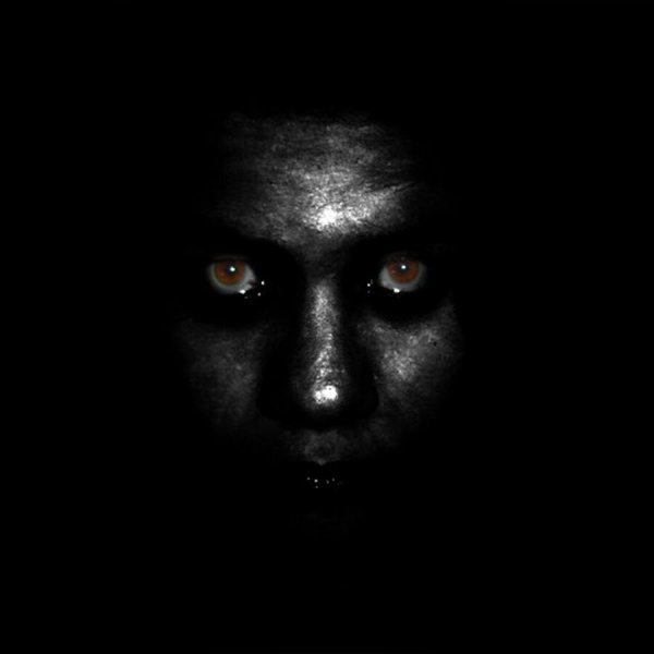 Глаза в темноте