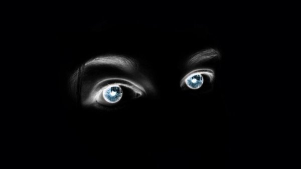 Глаза в темноте
