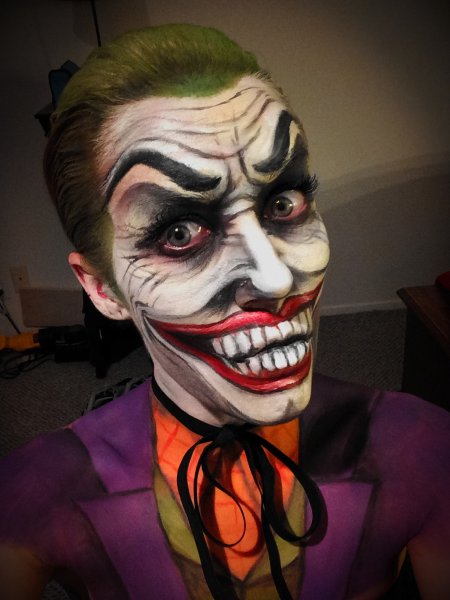 Раскраска лица на Хэллоуин