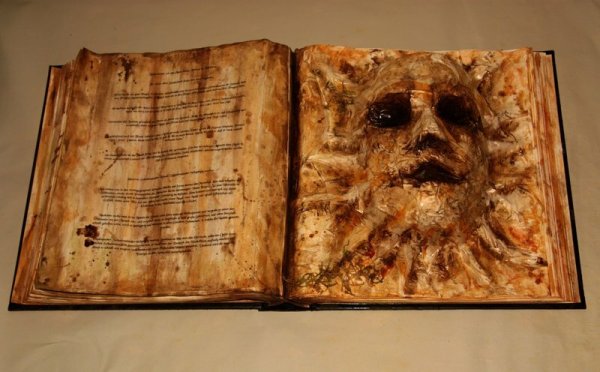 Обложка из человеческой кожи