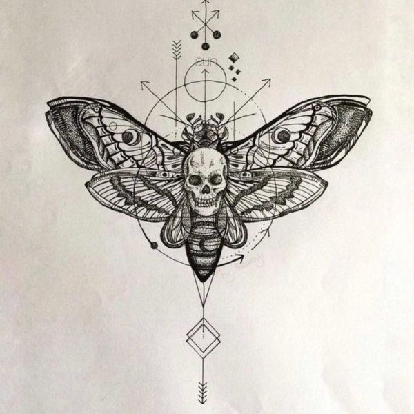 Мотылёк Бражник тату