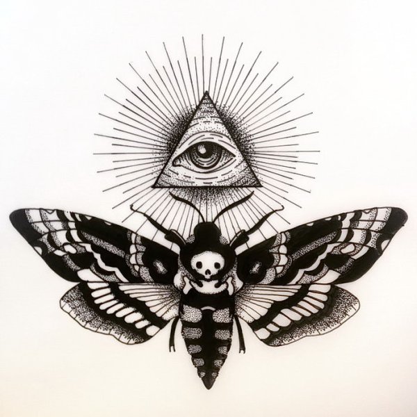 Татуировка Бражник мертвая голова