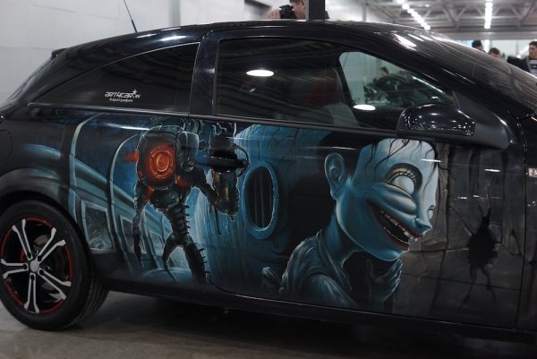 Аэрография на машине