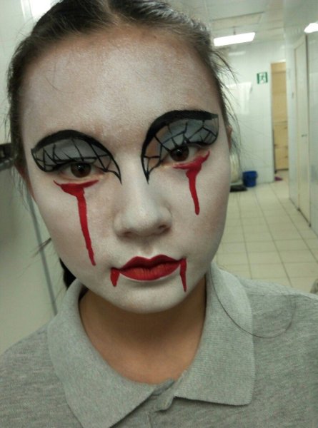 Рисунки на лице для Хэллоуина