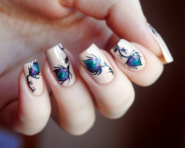 Рисунки на ногтях