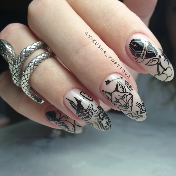 Необычный маникюр