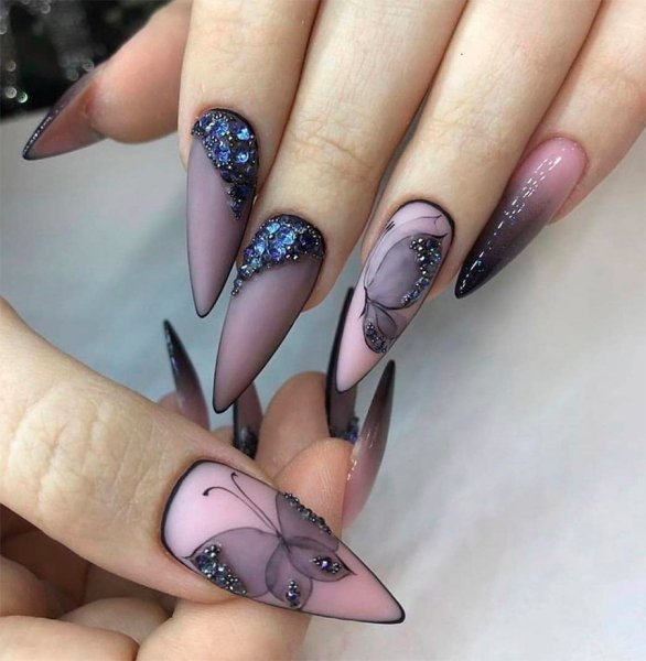 Черно белый маникюр