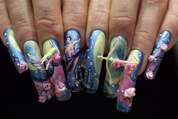 Самый сложный маникюр в мире