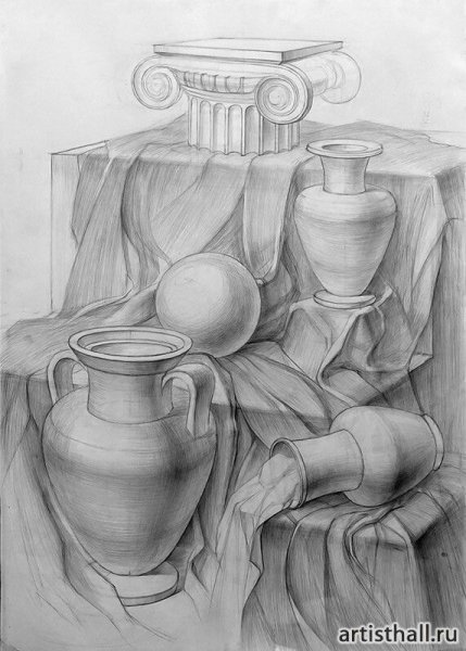 Натюрморт карандашом с капителью