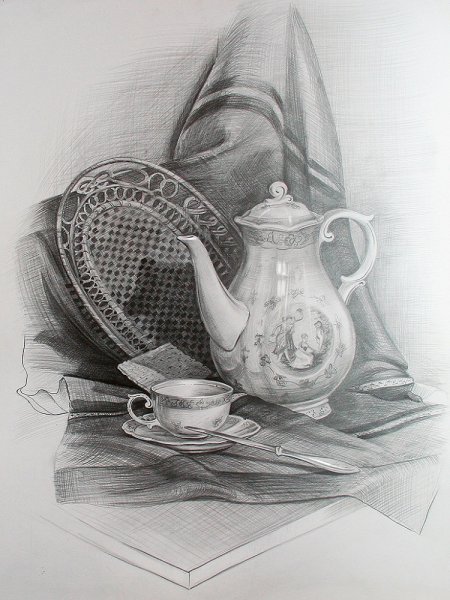 Сложный натюрморт карандашом