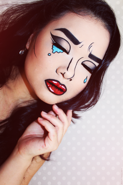 Анастасия Безрукова 2020 яркий макияж