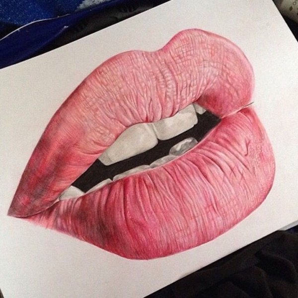 Губы акварельными карандашами