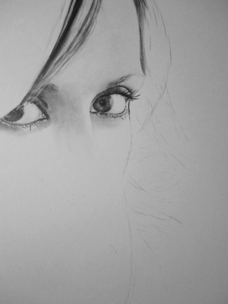 Красивые девушки карандашом