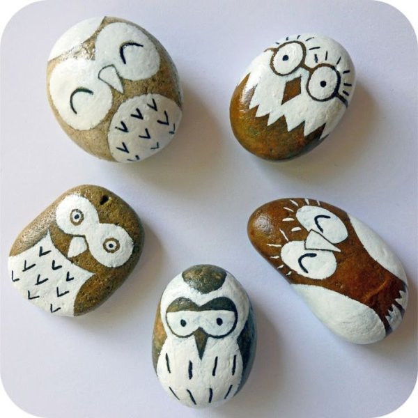 Животные на камушках