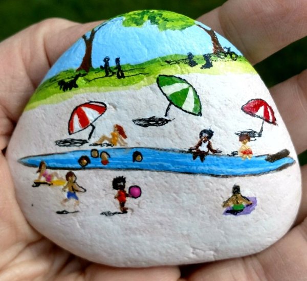 Рисование на камнях кошки