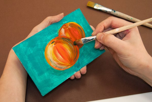 Рисование кисти краски