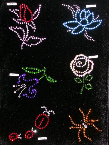 Узоры из страз на одежде