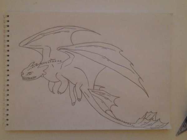 Дракон Беззубик карандашом